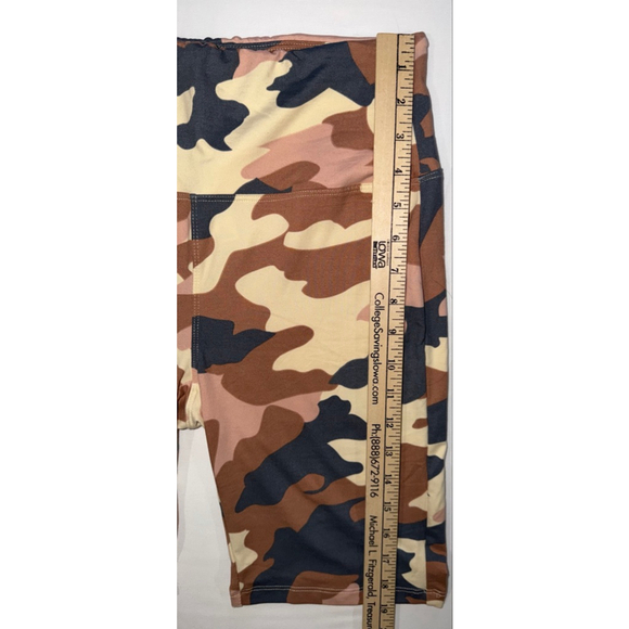 Zenana Camo Biker Shorts XL High Waisted Brown Pink Tan Camouflage Athletic Camo - Picture 7 of 9